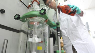 A leachate batch reactor for assessing a leachate treatment plant design.